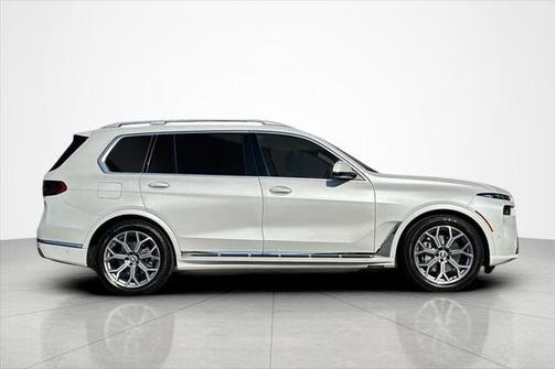 2026 BMW X7 xDrive40i Sports Activity Vehicle