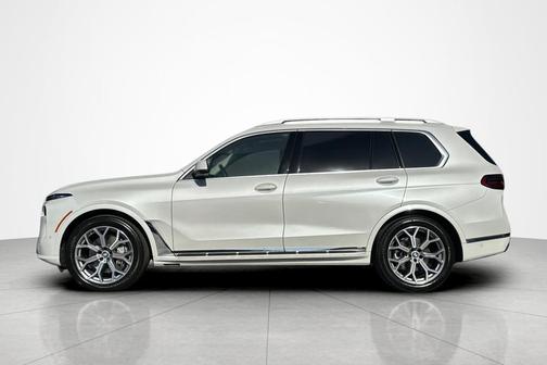 2026 BMW X7 xDrive40i Sports Activity Vehicle