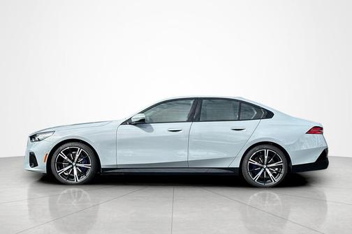 Brooklyn Grey Metallic 2026 BMW 530 530i