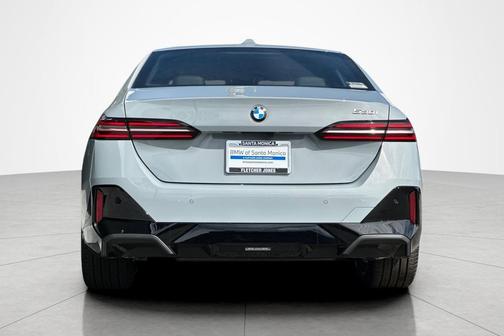 Brooklyn Grey Metallic 2026 BMW 530 530i