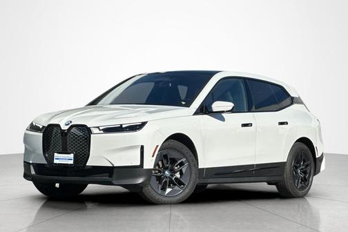 2025 BMW iX xDrive50