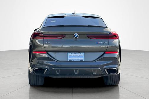 Manhattan Green Metallic 2023 BMW X6 M50i