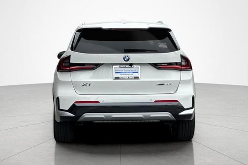 Alpine White 2026 BMW X1 xDrive28i