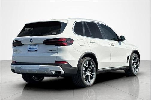 Alpine White 2026 BMW X5 sDrive40i Sports Activity Vehicle
