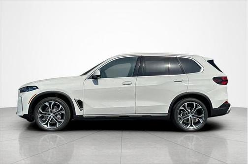 Alpine White 2026 BMW X5 sDrive40i Sports Activity Vehicle