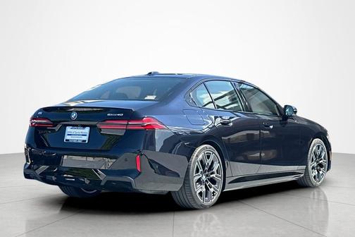 Carbon Black Metallic 2026 BMW i5 eDrive40