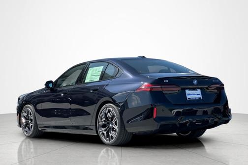 Carbon Black Metallic 2026 BMW i5 eDrive40