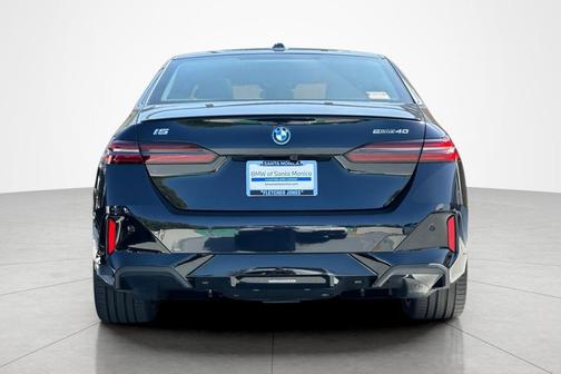 Carbon Black Metallic 2026 BMW i5 eDrive40