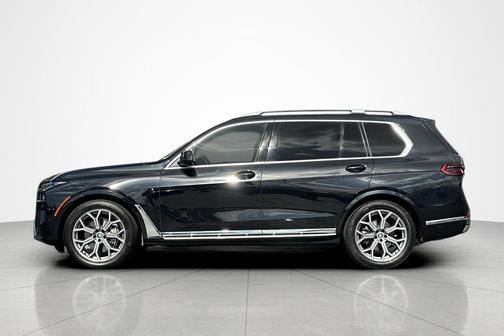 2024 BMW X7 xDrive40i Sports Activity Vehicle