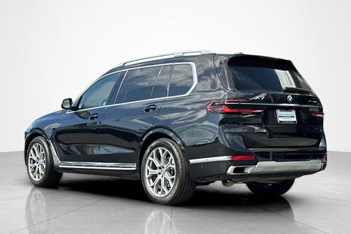2024 BMW X7 xDrive40i Sports Activity Vehicle
