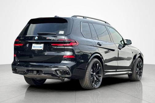 2026 BMW X7 M60i