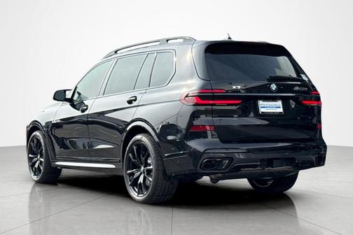 2026 BMW X7 M60i