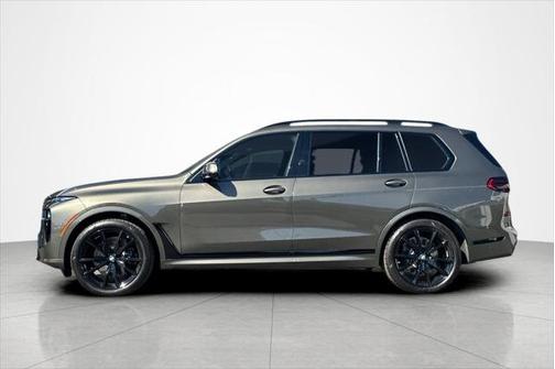 2026 BMW X7 xDrive40i Sports Activity Vehicle