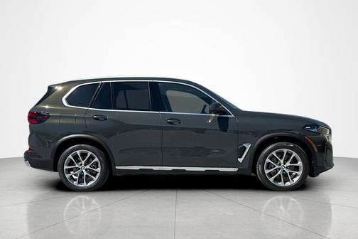 Dravit Grey Metallic 2026 BMW X5 xDrive40i