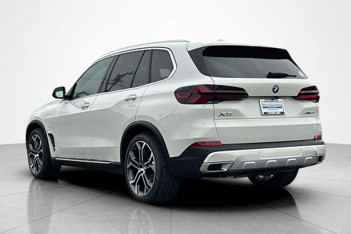 2026 BMW X5 PHEV xDrive50e