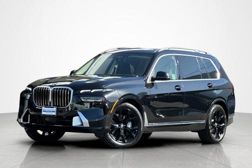 Black Sapphire Metallic 2025 BMW X7 xDrive40i Sports Activity Vehicle