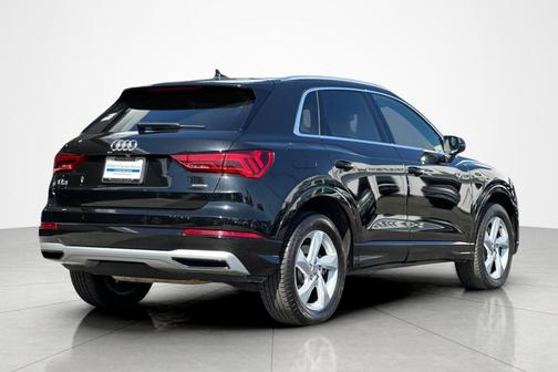 2020 Audi Q3 Premium 45 TFSI quattro