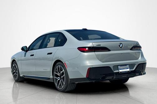 Brooklyn Grey Metallic 2026 BMW 740 xDrive