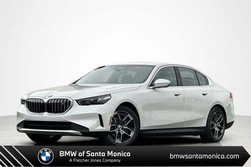 Mineral White Metallic 2026 BMW i5 eDrive40
