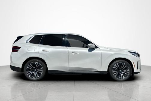 Mineral White Metallic 2026 BMW X3 30 xDrive