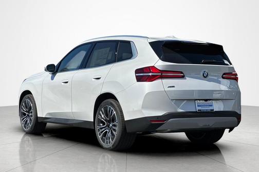 Mineral White Metallic 2026 BMW X3 30 xDrive