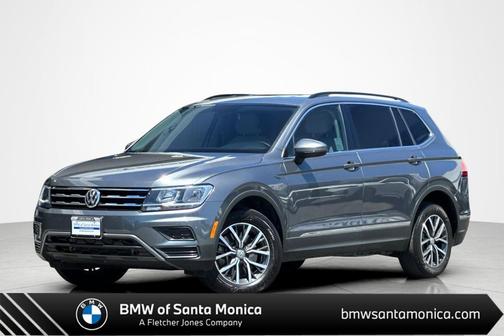 Platinum Gray Metallic 2020 Volkswagen Tiguan 2.0T SE