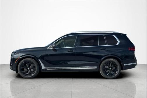 Black Sapphire Metallic 2026 BMW X7 xDrive40i Sports Activity Vehicle