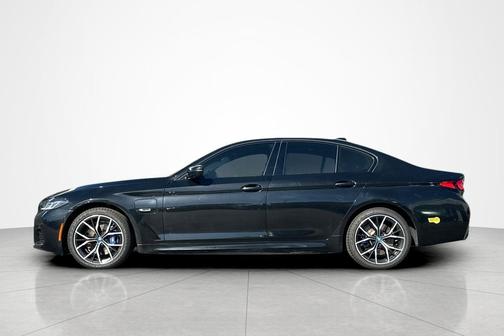 2022 BMW 530e Base