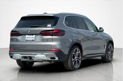Skyscraper Grey Metallic 2026 BMW X5 sDrive40i Sports Activity Vehicle