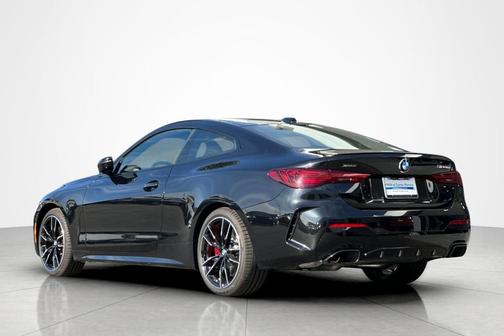 Black Sapphire Metallic 2026 BMW M440 i xDrive