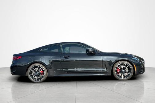 Black Sapphire Metallic 2026 BMW M440 i xDrive