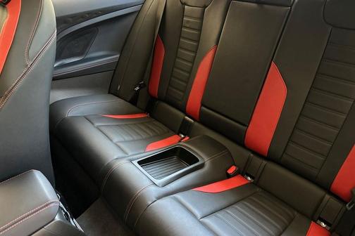Vegas Red Metallic 2025 BMW 230 230i
