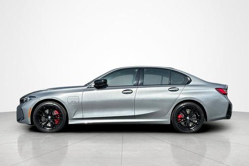 2023 BMW 330e 330e Plug-In Hybrid