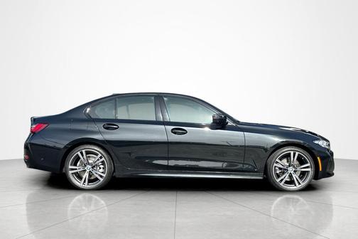 2023 BMW 330 330i Sedan