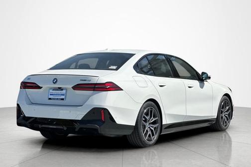 Alpine White 2026 BMW i5 eDrive40