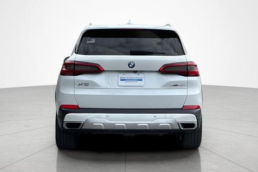 Mineral White Metallic 2019 BMW X5 xDrive40i