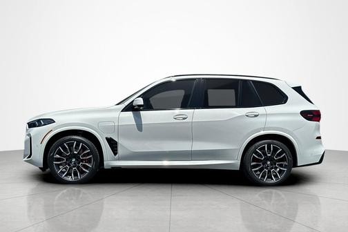 Alpine White 2026 BMW X5 PHEV xDrive50e