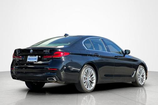 2023 BMW 530 i