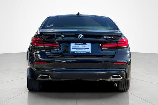 2023 BMW 530 i