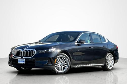 2025 BMW 530 530i xDrive Sedan