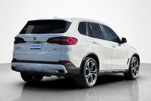 Alpine White 2023 BMW X5 sDrive40i
