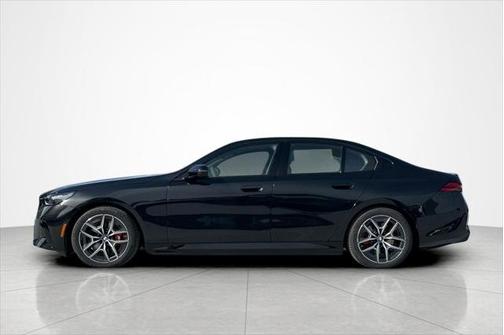 Black Sapphire Metallic 2026 BMW i5 eDrive40 Sedan