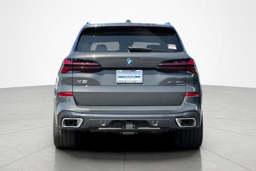 Dravit Grey Metallic 2026 BMW X5 PHEV xDrive50e