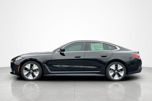 Black Sapphire Metallic 2026 BMW i4 Gran Coupe eDrive40