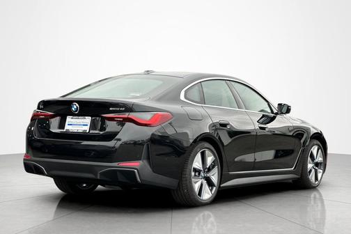 Black Sapphire Metallic 2026 BMW i4 Gran Coupe eDrive40