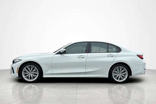 Alpine White 2023 BMW 330 330i