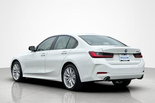 Alpine White 2023 BMW 330 330i