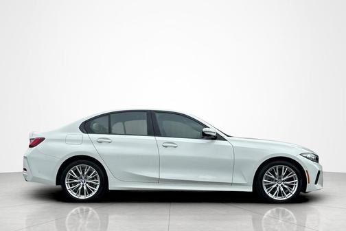 Alpine White 2023 BMW 330 330i