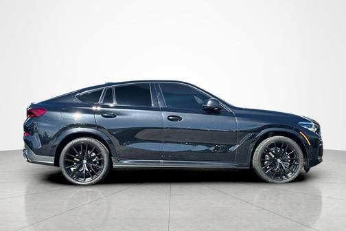 2023 BMW X6 xDrive40i