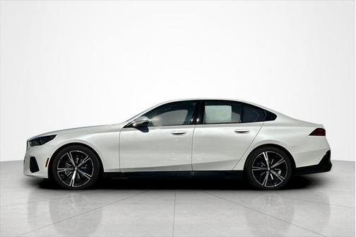 2026 BMW 530 530i Sedan